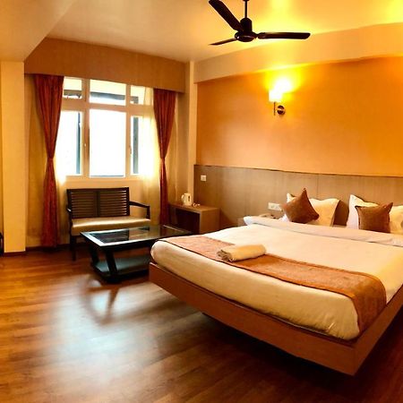Orange Homestay Шиллонг Экстерьер фото