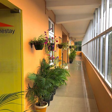Orange Homestay Шиллонг Экстерьер фото