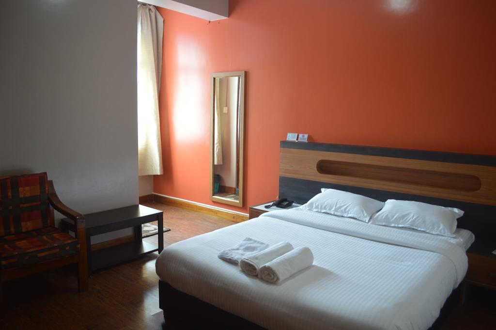 Orange Homestay Шиллонг Экстерьер фото
