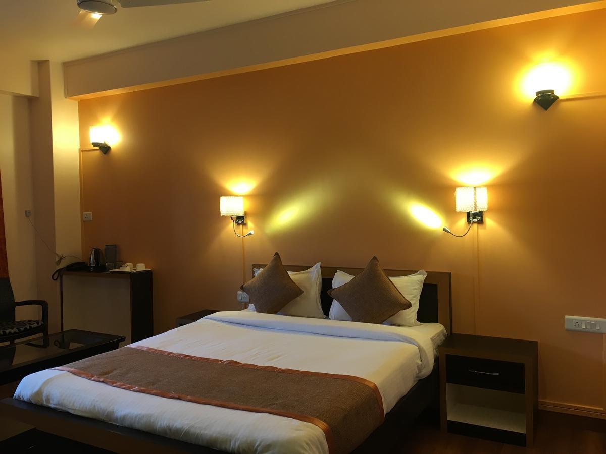 Orange Homestay Шиллонг Экстерьер фото
