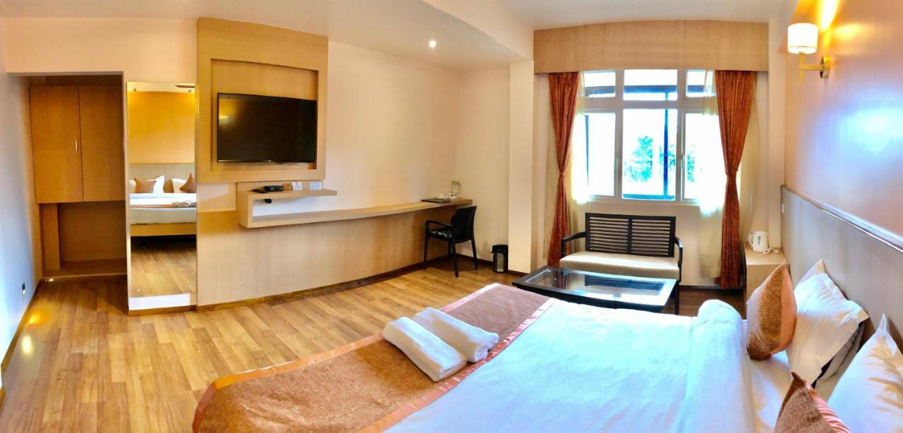 Orange Homestay Шиллонг Экстерьер фото