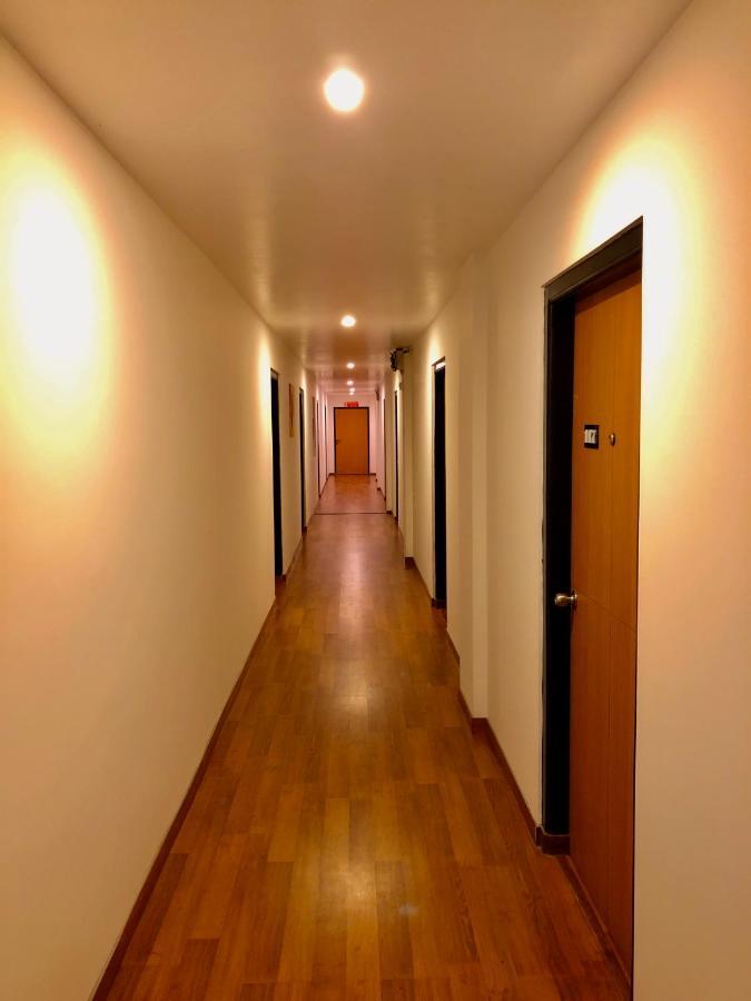 Orange Homestay Шиллонг Экстерьер фото